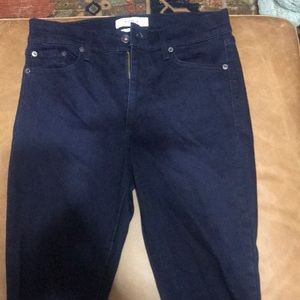 Dark skinny ankle cutoff jeans